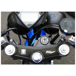 Gabelbrücken- Protektor PRINT in carbon-look zu Suzuki