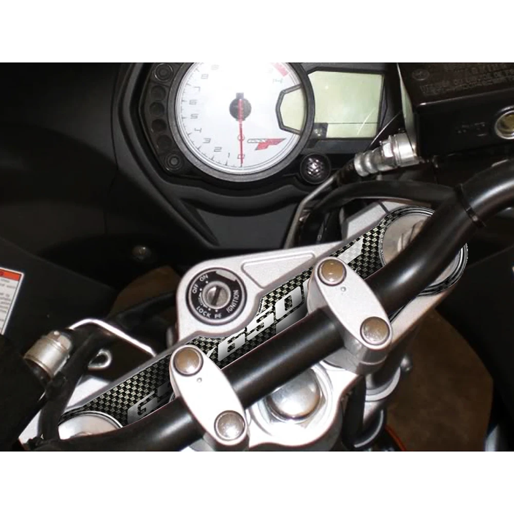 Gabelbrücken- Protektor PRINT in carbon-look zu Suzuki